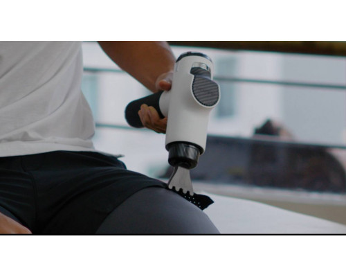 Профессиональный ударный перкуссионный массажер Booster Fusion Black Pro (черный) для тела.