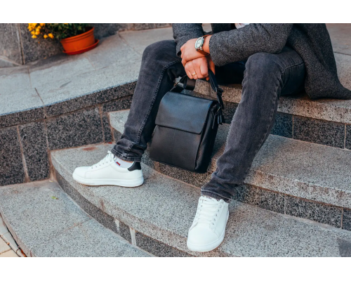 Мужская кожаная сумка-мессенджер, барсетка на одно плече 22x26x6 Tiding Bag 75-5271 черная