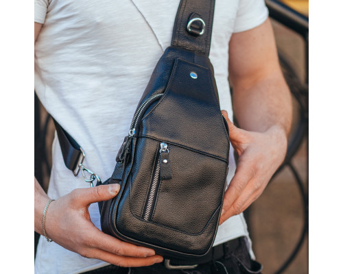 Кожаный черный мужской слинг 18х32х7, сумка рюкзак на одно плече TIDING BAG A25F-617-1A черная