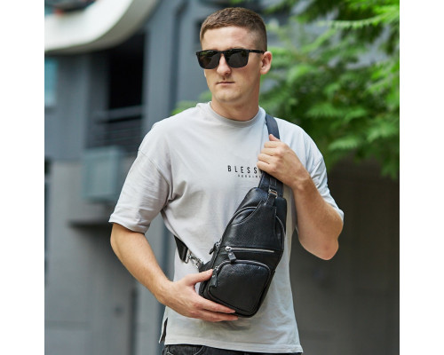 Мужская кожаная сумка-слинг 17х32х7, бананка для роботы и офиса TIDING BAG - MK-96303 черная