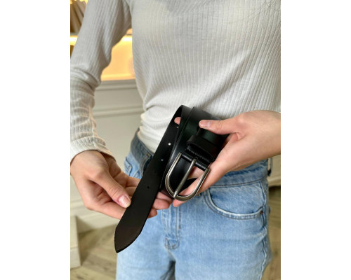 Ремень кожаный черного цвета