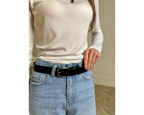 Ремень кожаный черного цвета