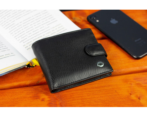 Кожаное мужское портмоне на кнопке ST Leather ST104 Черный