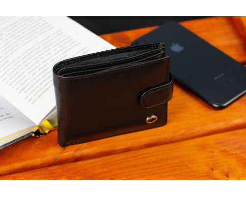Кожаное мужское портмоне на кнопке ST Leather ST104 Черный