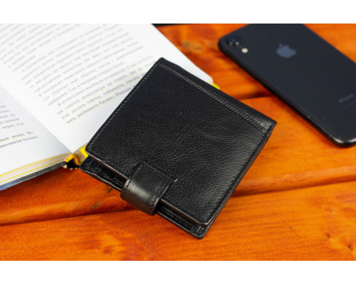 Кожаное мужское портмоне на кнопке ST Leather ST104 Черный