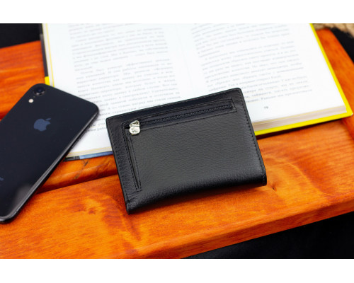 Черный мужской кошелек вертикального типа из натуральной кожи на магните Marco Coverna MC-1286