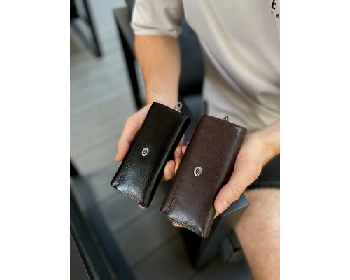 Черная ключница из натуральной кожи с отделением для денег ST Leather B416