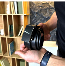 Мужской кожаный ремень с пряжкой автомат 3733