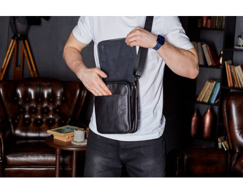 Мессенджер с клапаном через плечо 24х20х6, кожаная барсетка Tiding Bag TD-20033 черная