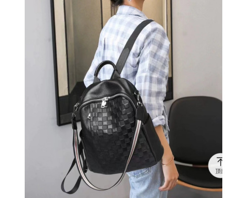 Кожаный женский рюкзак с тиснением 25х30х11, сумка наплечная с шахматным узором, черная