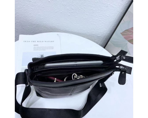 Кожаная мужская сумка через плечо 21х23х5.5, мягкая барсетка для гаджетов Tiding Bag 12977 черная