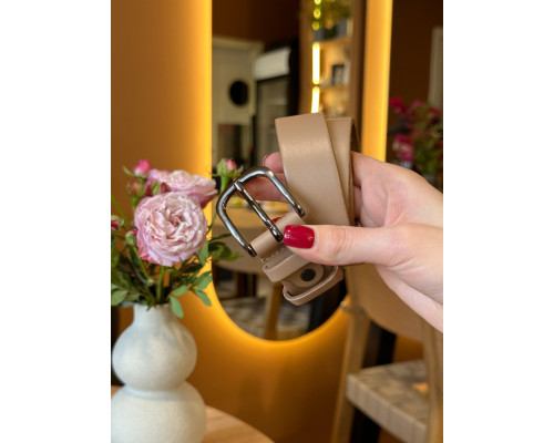 Кожаный женский ремень в бежевом цвете 3588