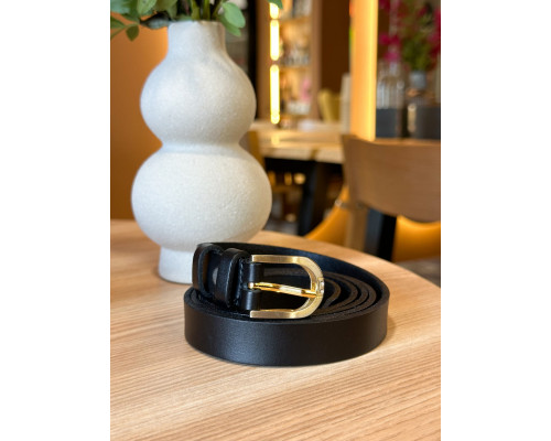 Кожаный женский ремень в черном цвете 6094