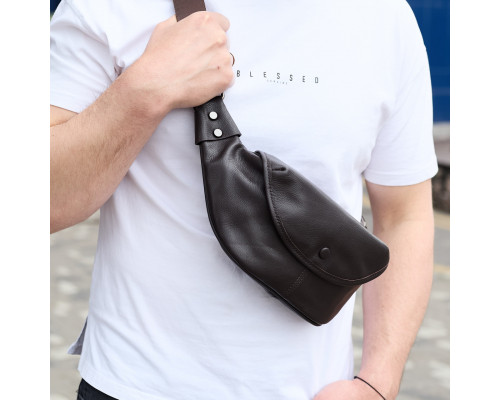 Мужской кожаный нагрудной рюкзак для телефона 14х29х8, сумка бананка для города и отдыха 70101 черная