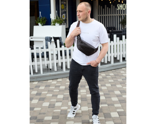 Мужской кожаный нагрудной рюкзак для телефона 14х29х8, сумка бананка для города и отдыха 70101 черная