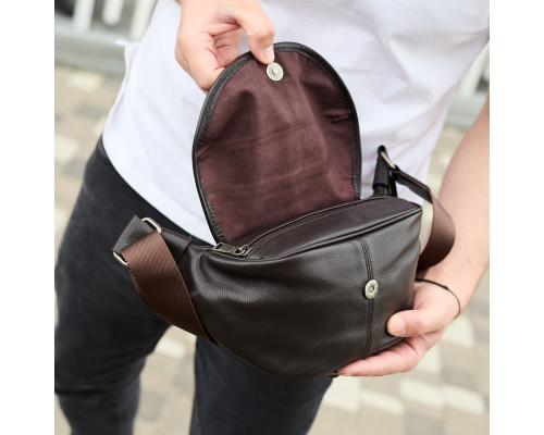 Мужской кожаный нагрудной рюкзак для телефона 14х29х8, сумка бананка для города и отдыха 70101 черная