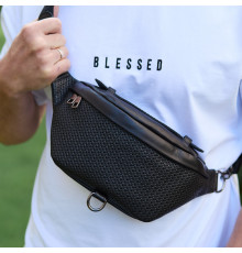 Стильная мужская бананка из натуральной гладкой кожи 22х27х8, нагрудной рюкзак с принтом NM-58744 черный