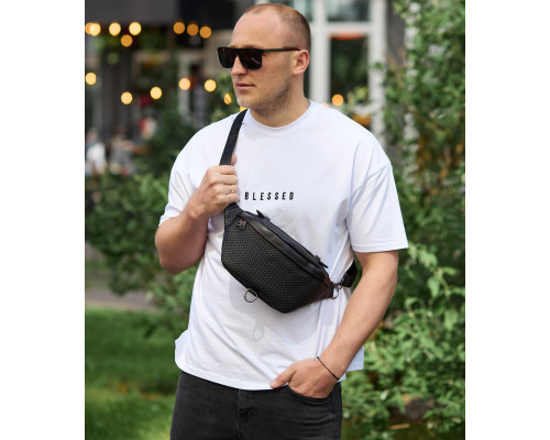 Стильная мужская бананка из натуральной гладкой кожи 22х27х8, нагрудной рюкзак с принтом NM-58744 черный