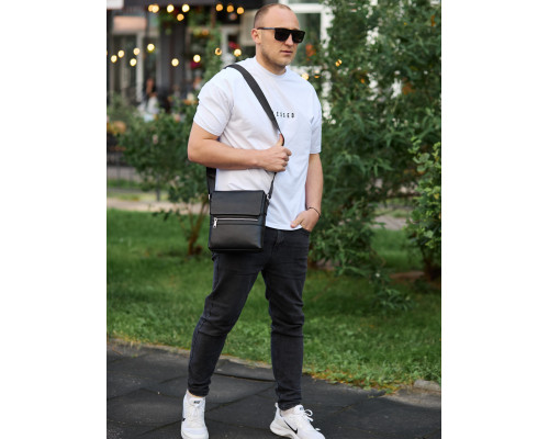 Кожаная мужская сумка-месенджер 21х23х5.5, сумочка кросс боди через плечо черная Tiding Bag 56230