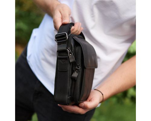 Сумка-барсетка мужская через плечо 22х18х8, мессенджер кожаный гладкий Tiding Bag TD-55467 черный цвет