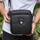 Мужская кожаная универсальная сумка 24х20х8, барсетка из кожи, сумочка для мужчин с регулировкой ручки, черная