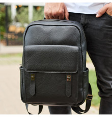 Стильный мужской кожаный рюкзак 40х30х17, практичный аксессуар для ноутбука и документов, черный