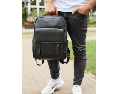 Стильный мужской кожаный рюкзак 40х30х17, практичный аксессуар для ноутбука и документов, черный