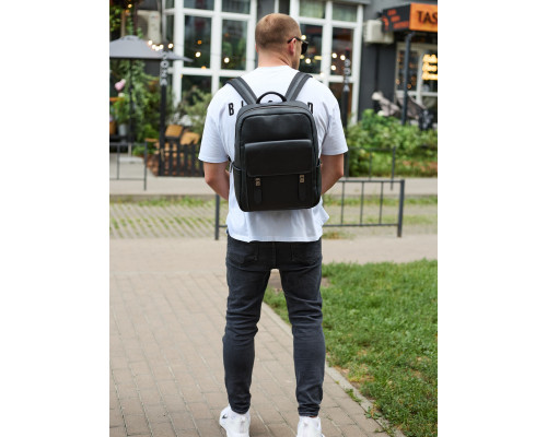 Стильный мужской кожаный рюкзак 40х30х17, практичный аксессуар для ноутбука и документов, черный