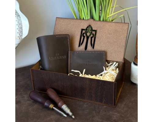 Подарунковий чоловічий набір із затискача для грошей та обкладинки на паспорт