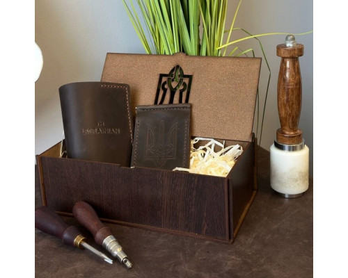 Подарунковий чоловічий набір із затискача для грошей та обкладинки на паспорт