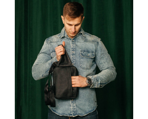 Чоловіча шкіряна чорна сумка через плече слінг Boston