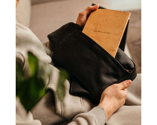 Чоловіча шкіряна чорна сумка через плече слінг Boston