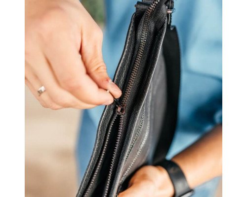 Чоловіча шкіряна сумка через плече No Poket гладка