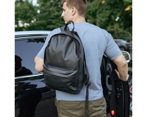 Чоловічий чорний рюкзак