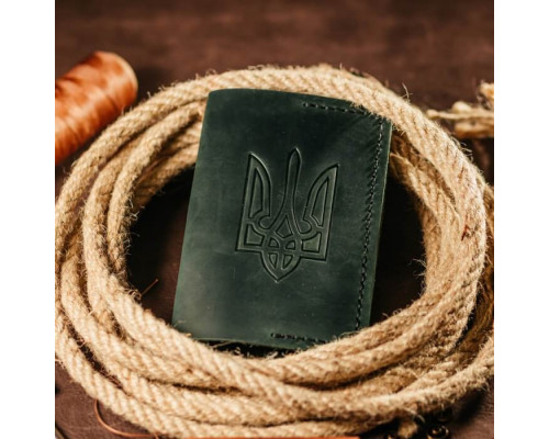 Чоловіча обкладинка на паспорт зелена Тризуб