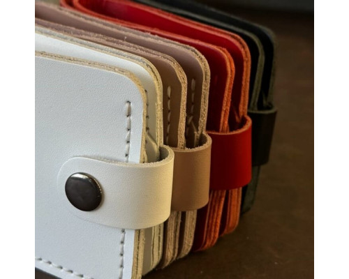 Жіночий гаманець білий Біфолд