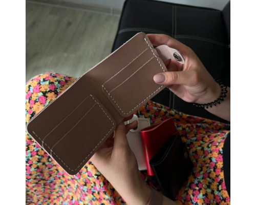 Женский розовый кошелек Бифолд