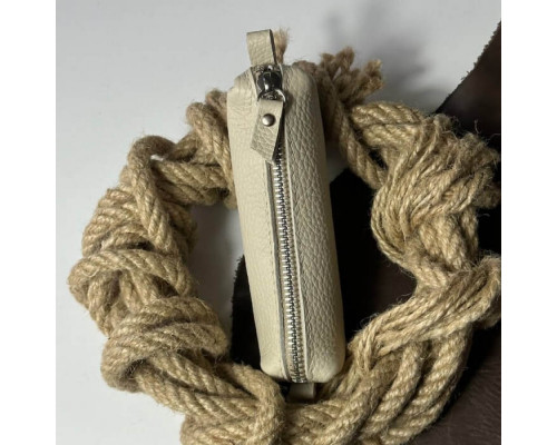 Ключница бежевая унисекс