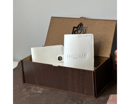 Женский подарочный набор из кошелька Бифолд и обложка на паспорт