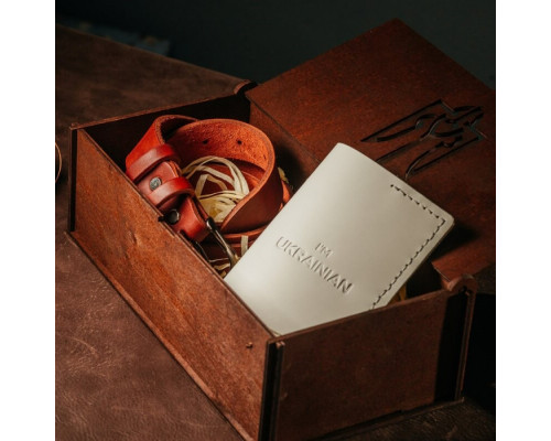 Женский подарочный набор из ремня Dakota и обложка на паспорт