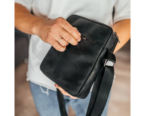 Мужская кожаная сумка через плечо Crazy London черная