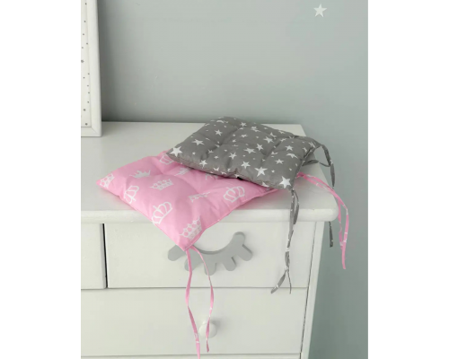 Подушка мягкая для детского стульчик 23х28, серая Розовая с короной