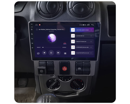 Штатная магнитола Lesko для Dacia Logan I 2004-2012 экран 9" 2/32Gb CarPlay 4G Wi-Fi GPS Prime