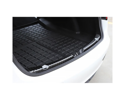 Защитная накладка Tesla Model 3 (TSL24010602) отделки багажника под замок карбоновая