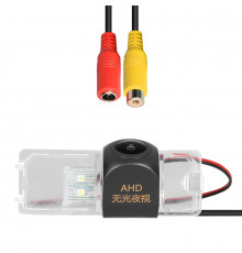 Автомобильная камера заднего вида Volkswagen Golf VI Passat B7 CC Phaeton 11-16 Polo 09-14 Skoda Superb 08-15 (4057)