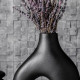 Ваза для цветов Двуногая керамическа в скандинавском стиле Black